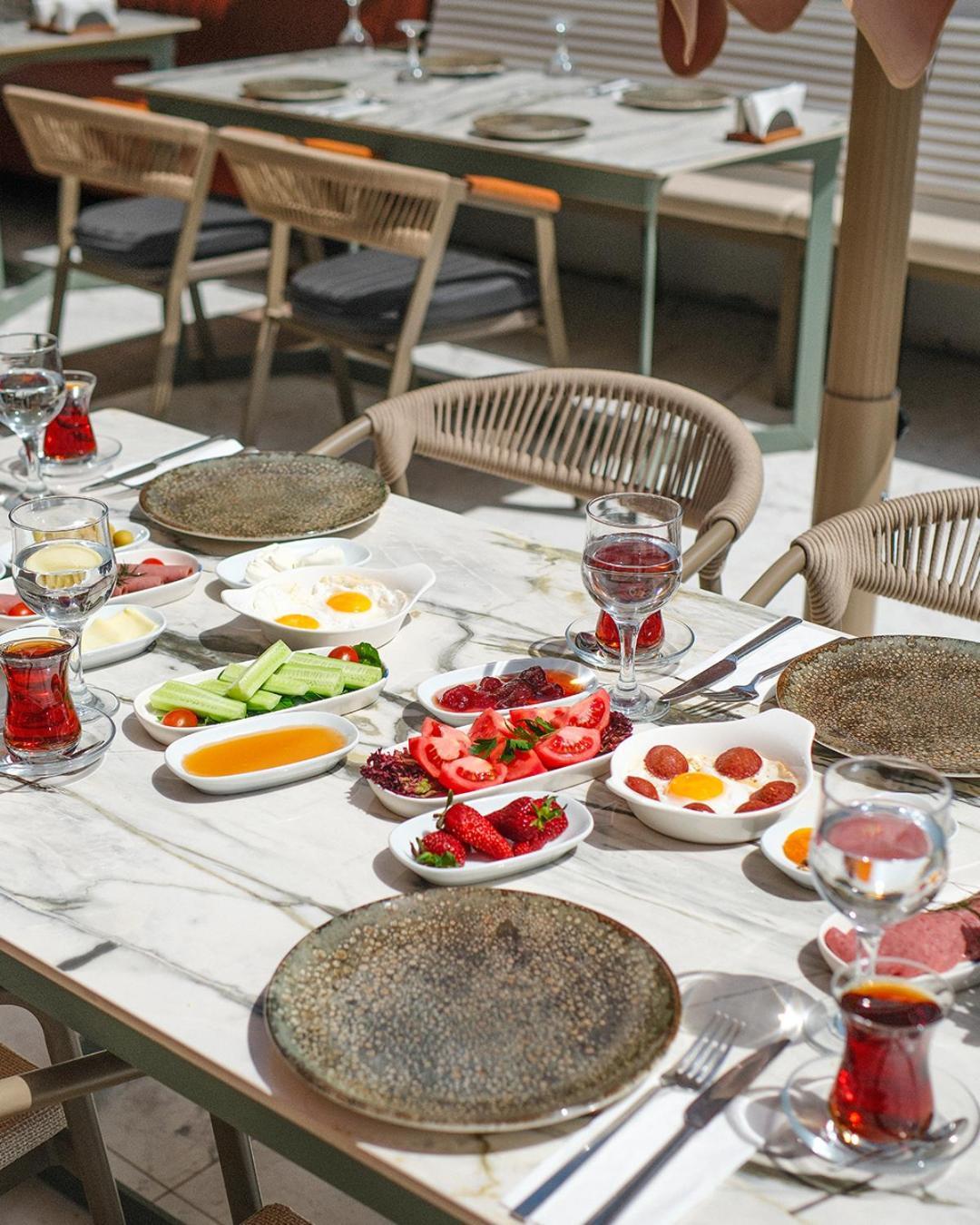 La Vita - La Beiurut Hotel Marmaris Bagian luar foto